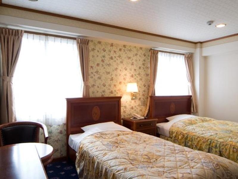 Beppu Station Hotel Exteriör bild